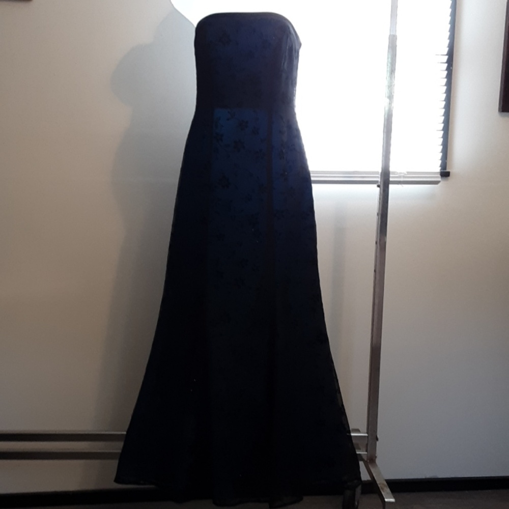 Morgan and Co. Evening gown